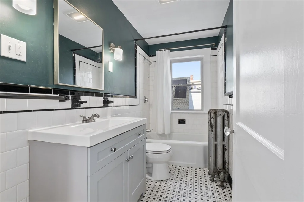 2 bed, 1 bath apartment for rent at 55 Pine St Unit 2, Swampscott — photo 18 of 24