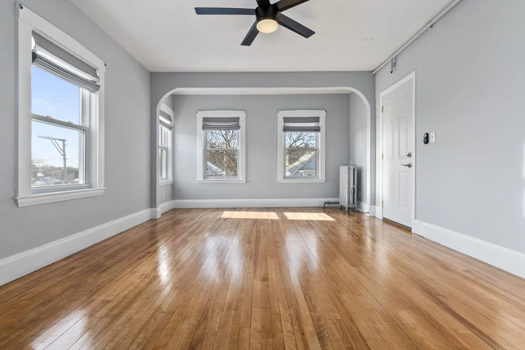 2 bed, 1 bath apartment for rent at 55 Pine St Unit 2, Swampscott — photo 11 of 24