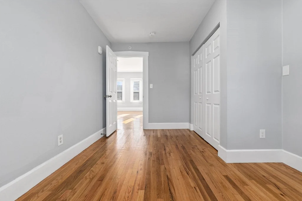 2 bed, 1 bath apartment for rent at 55 Pine St Unit 2, Swampscott — photo 23 of 24