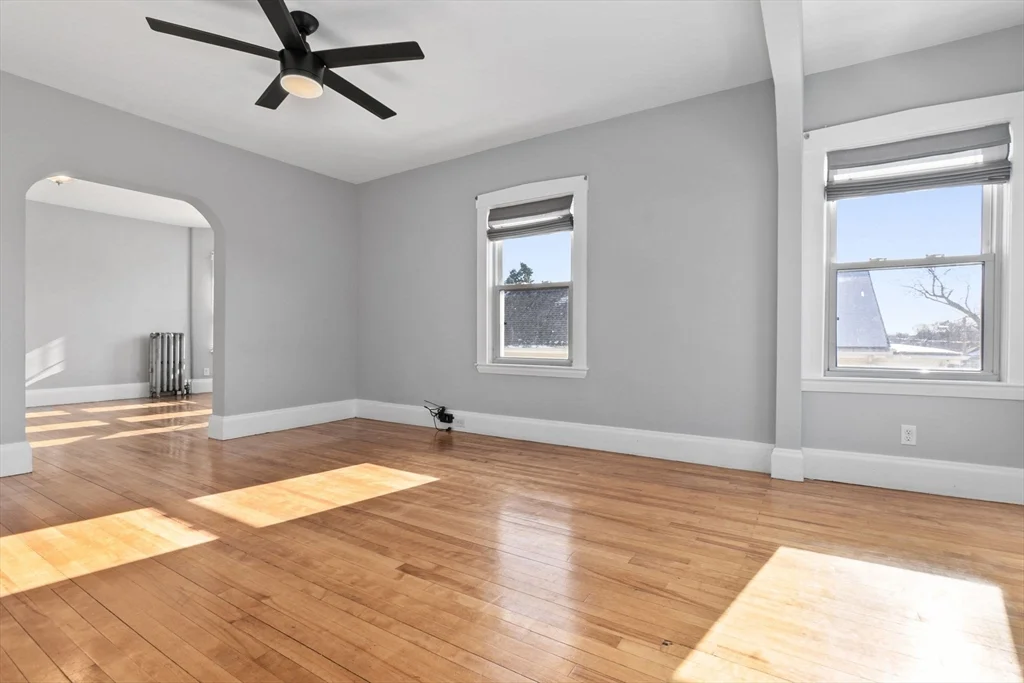 2 bed, 1 bath apartment for rent at 55 Pine St Unit 2, Swampscott — photo 9 of 24