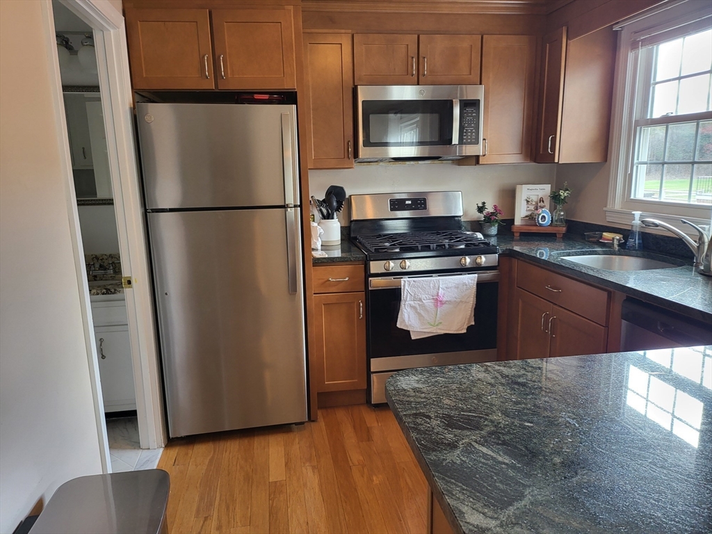 2 bed, 1 bath apartment for rent at 55 Prescott Dr Unit 55, Chelmsford — photo 9 of 31