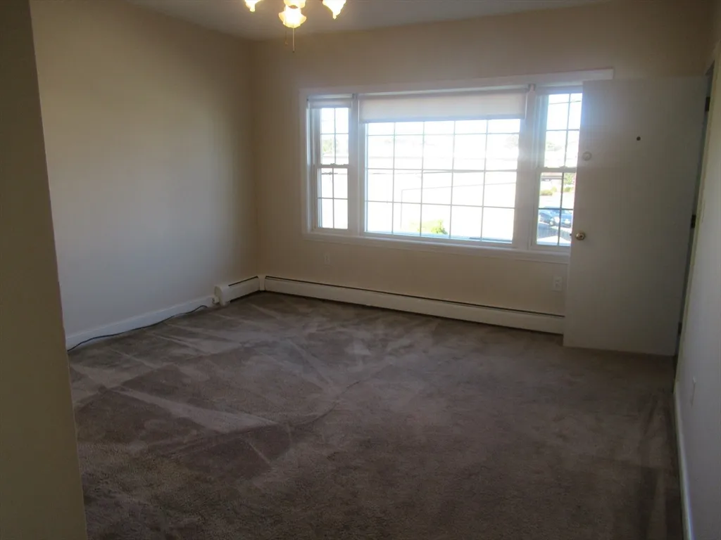 2 bed, 1 bath apartment for rent at 55 Prospect Unit 2, Gloucester — photo 12 of 14