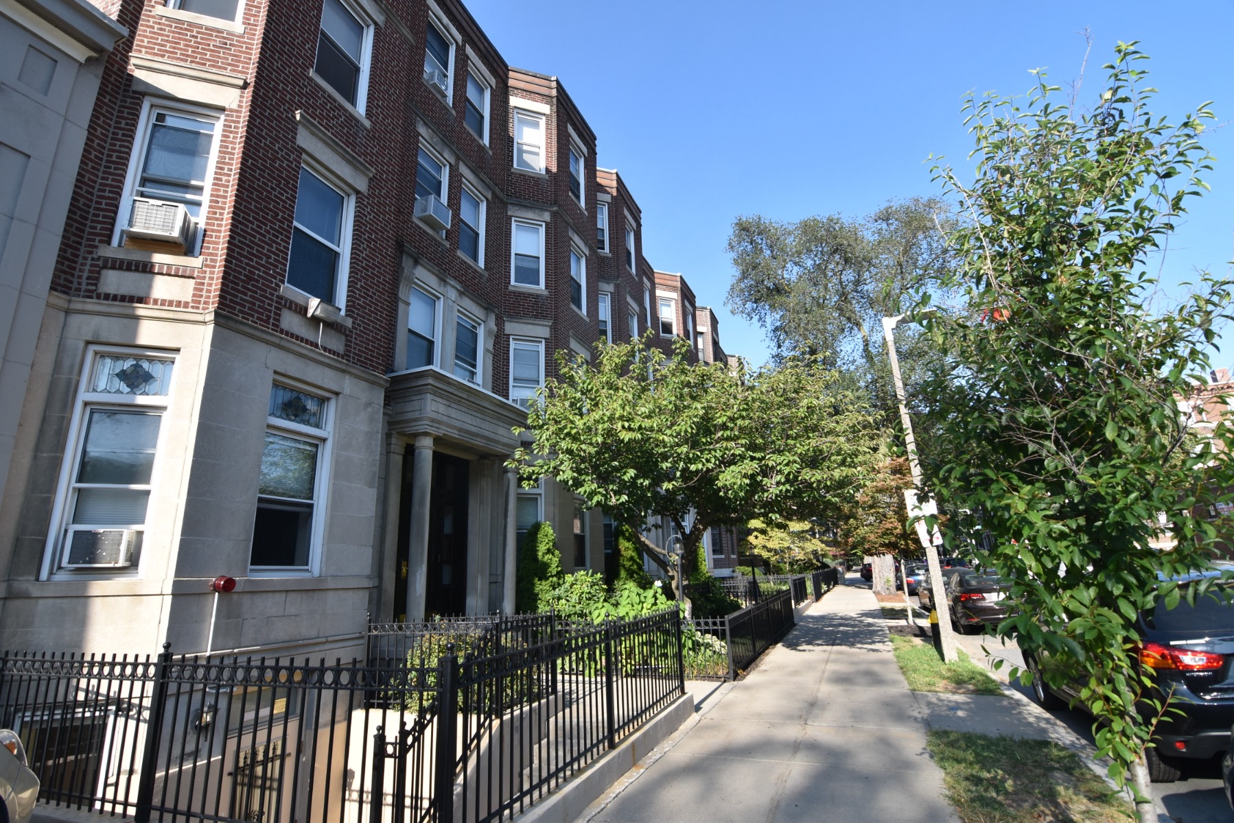 1 bed, 1 bath apartment for rent at 55 Queensberry St Unit 15, Fenway — photo 3 of 4