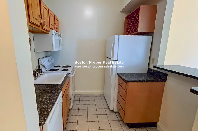 1 bed, 1 bath apartment for rent at 55 Queensberry St Unit 16, Fenway — photo 7 of 10