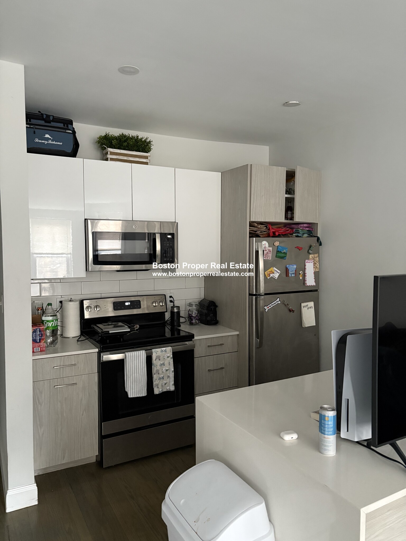 2 bed, 1 bath apartment for rent at 55 Queensberry St Unit 7, Fenway — photo 1 of 11
