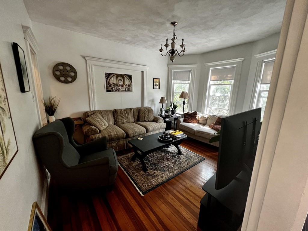 4 bed, 2 bath apartment for rent at 55 Richdale Ave Unit 2T, Winter Hill — photo 2 of 13
