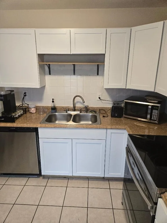 3 bed, 1 bath apartment for rent at 55 Rocklan Av Unit 4, Malden