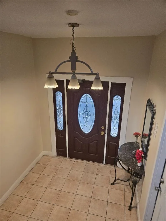 3 bed, 1 bath apartment for rent at 55 Rockland Ave Unit 4, Malden — photo 9 of 10