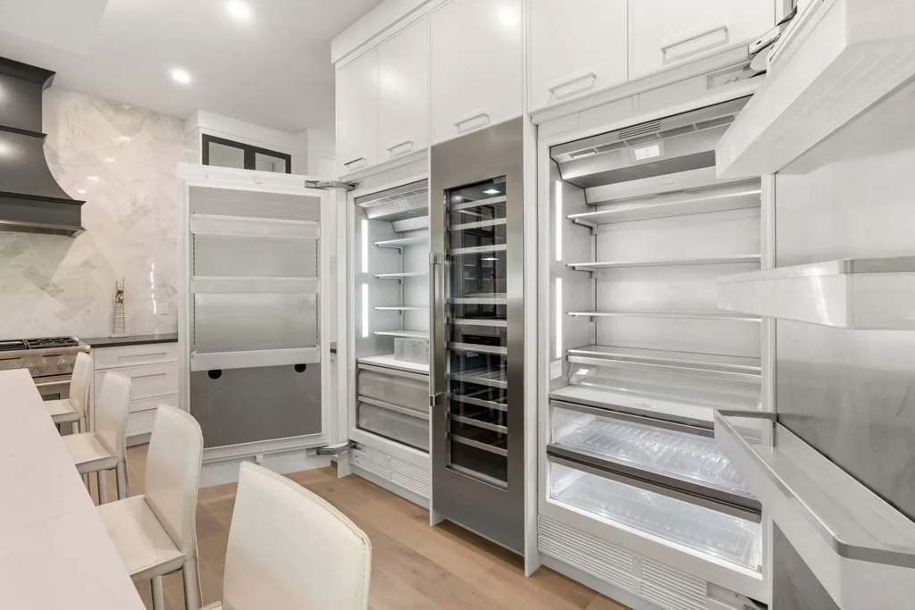 6 bed, 4+ bath apartment for rent at 55 Rosalie Rd, Chestnut Hill — photo 6 of 40
