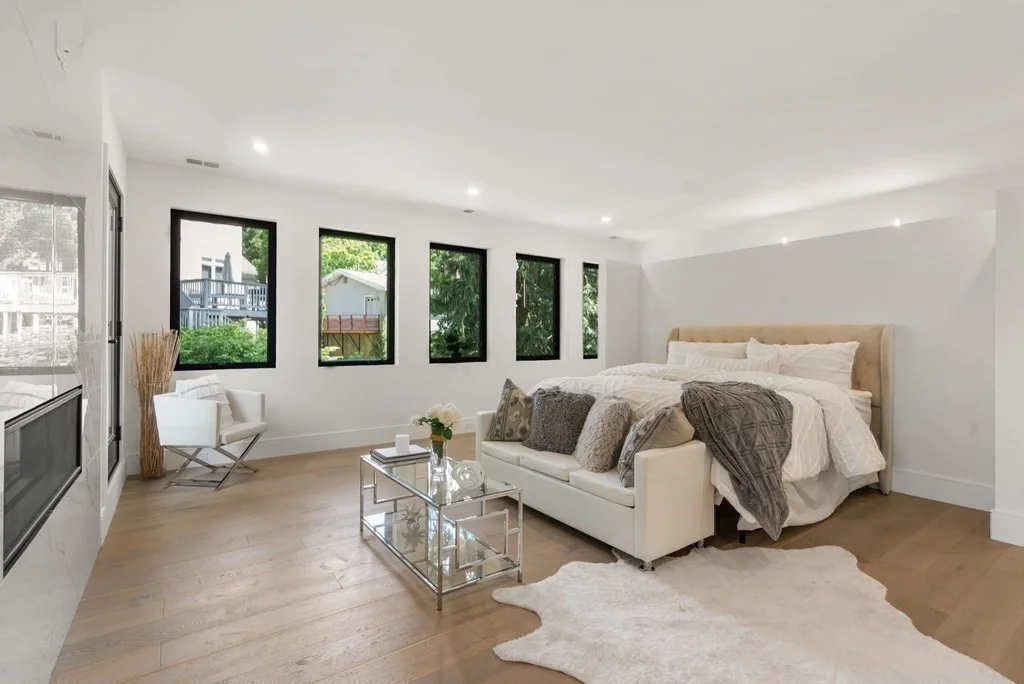 6 bed, 4+ bath apartment for rent at 55 Rosalie Rd, Chestnut Hill — photo 16 of 40