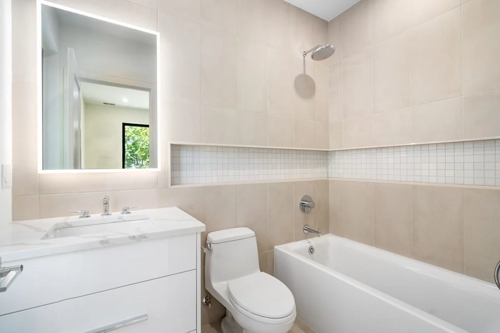 6 bed, 4+ bath apartment for rent at 55 Rosalie Rd, Chestnut Hill — photo 26 of 40