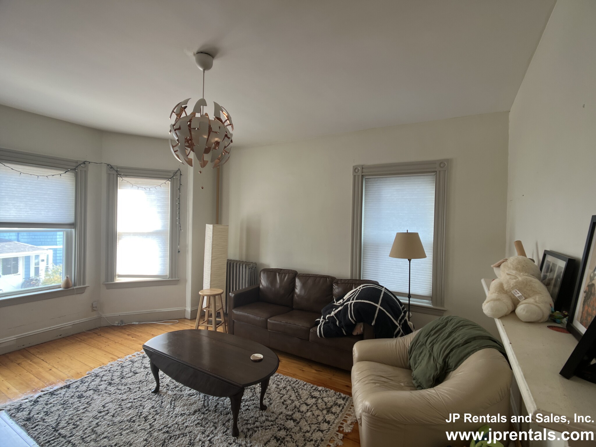 3 bed, 1 bath apartment for rent at 55 Rossmore Rd Unit 2, Jamaica Plain — photo 15 of 20