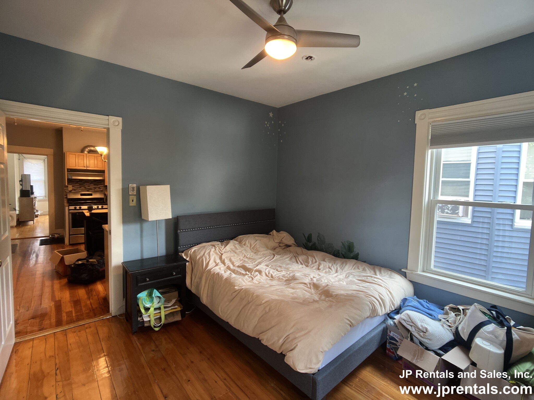3 bed, 1 bath apartment for rent at 55 Rossmore Rd Unit 2, Jamaica Plain — photo 13 of 20