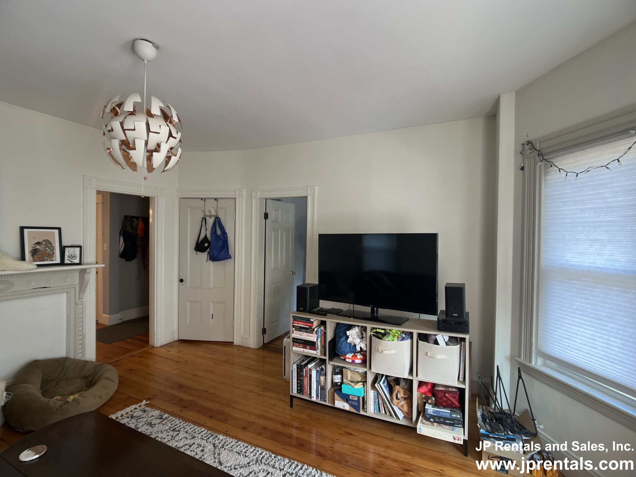 3 bed, 1 bath apartment for rent at 55 Rossmore Rd Unit 2, Jamaica Plain — photo 17 of 20