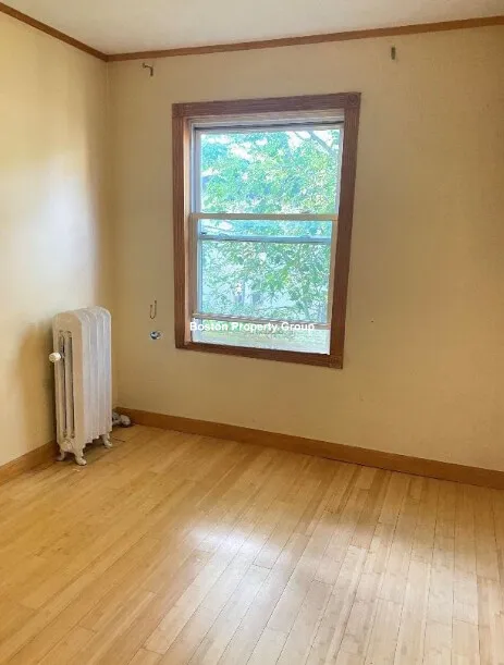 3 bed, 1 bath apartment for rent at 55 Sacramento St Unit 11, Baldwin — photo 5 of 9