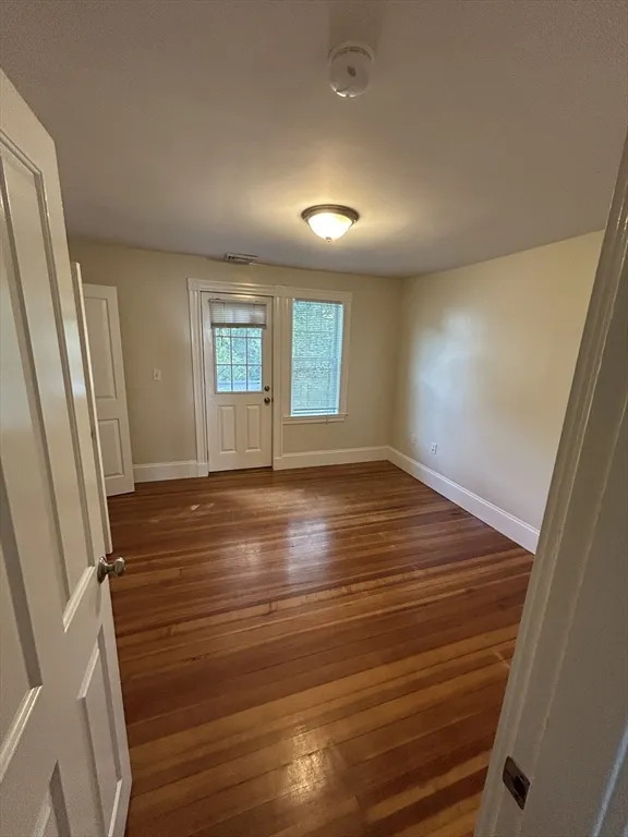 4 bed, 2 bath apartment for rent at 55 Simpson Ave Unit 2, Tufts — photo 6 of 8