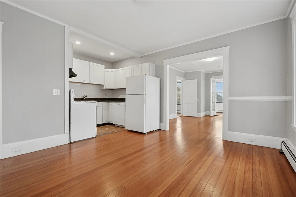 1 bed, 1 bath apartment for rent at 55 Summer St Unit 1, Haverhill — photo 4 of 17