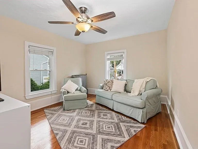 2 bed, 1 bath apartment for rent at 55 Summit St Unit 2, Hyde Park — photo 3 of 12