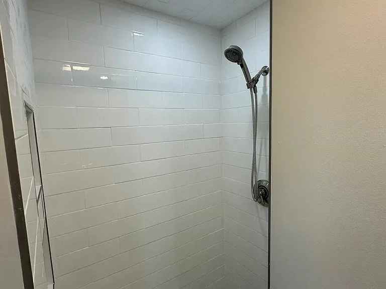 2 bed, 1 bath apartment for rent at 55 Summit St Unit 2, Hyde Park — photo 9 of 12
