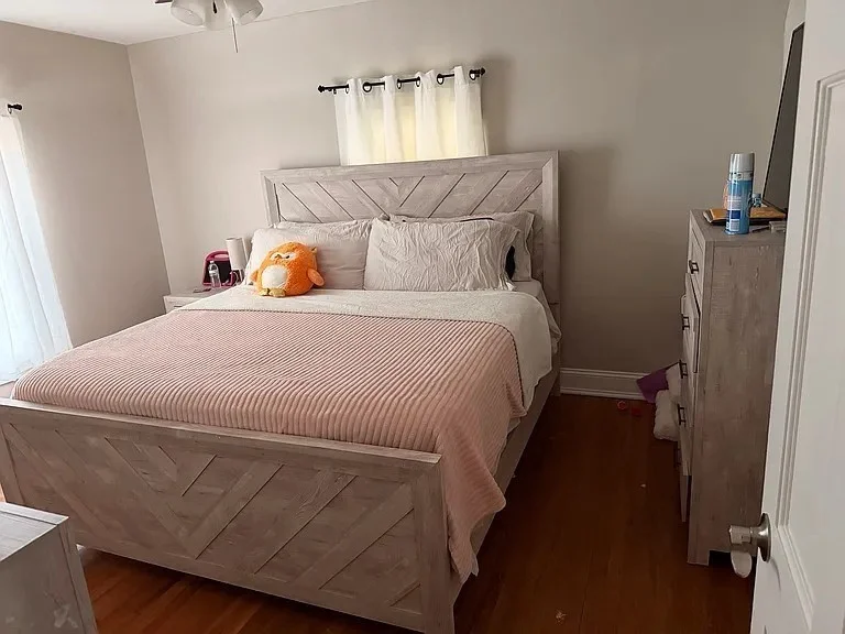 2 bed, 1 bath apartment for rent at 55 Summit St Unit 2, Hyde Park — photo 5 of 12