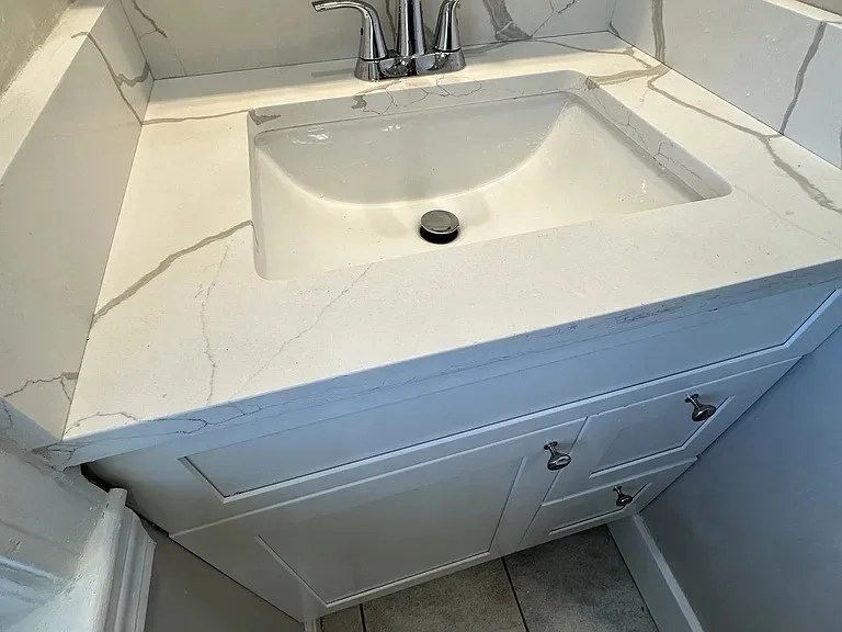2 bed, 1 bath apartment for rent at 55 Summit St Unit 2, Hyde Park — photo 11 of 12