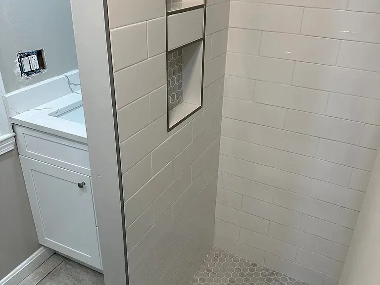 2 bed, 1 bath apartment for rent at 55 Summit St Unit 2, Hyde Park — photo 10 of 12