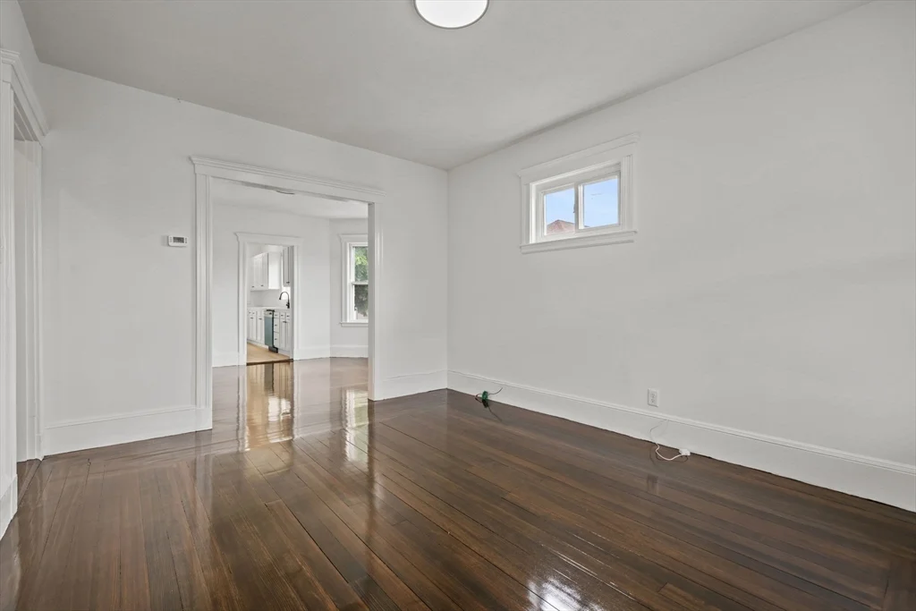 2 bed, 1 bath apartment for rent at 55 Surrey St Unit 1, Glenwood — photo 17 of 24