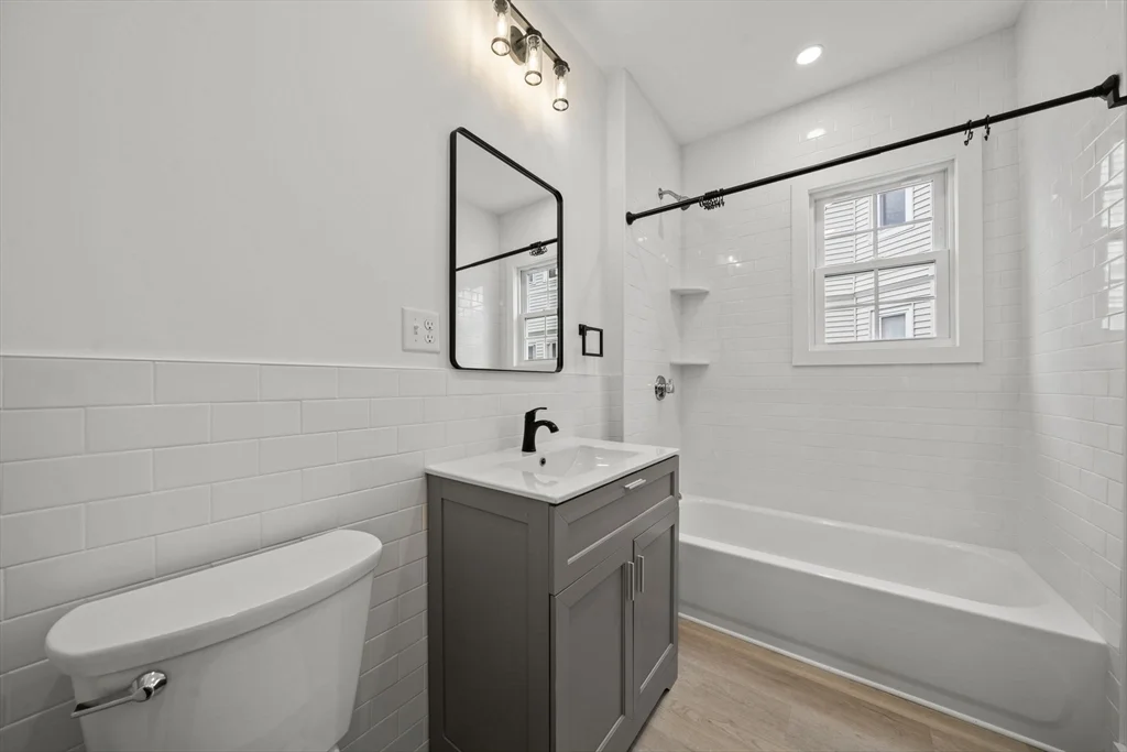 2 bed, 1 bath apartment for rent at 55 Surrey St Unit 2, Glenwood — photo 9 of 22