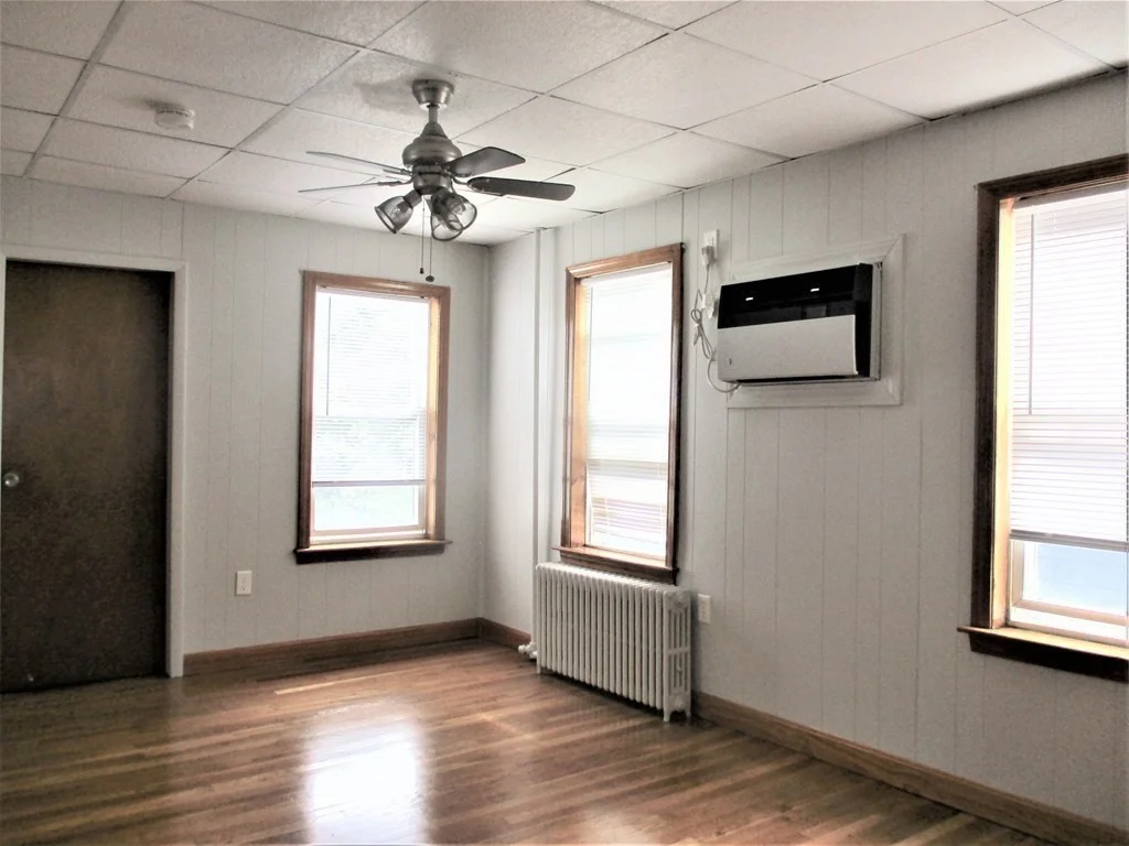 1 bed, 1 bath apartment for rent at 55 Sydney St Unit 2, Ten Hills — photo 2 of 11