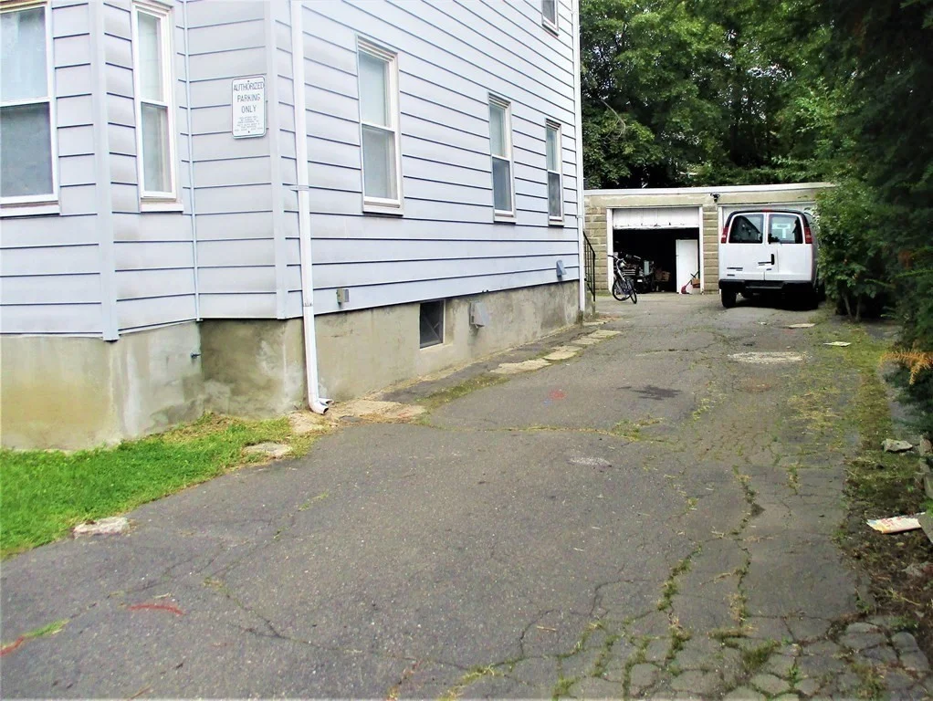 1 bed, 1 bath apartment for rent at 55 Sydney St Unit 2, Ten Hills — photo 10 of 11