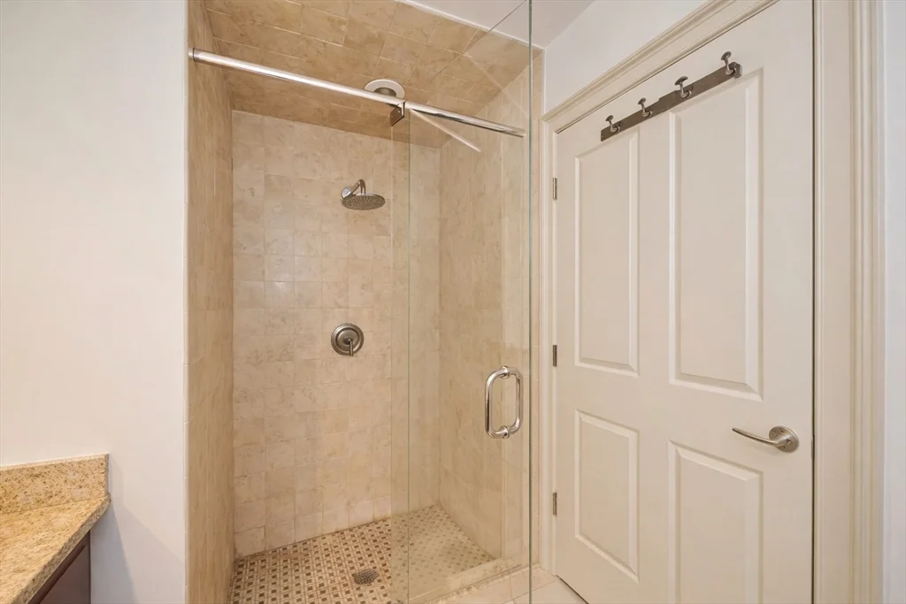 2 bed, 2 bath apartment for rent at 55 Temple Pl Unit 5, Midtown — photo 7 of 7