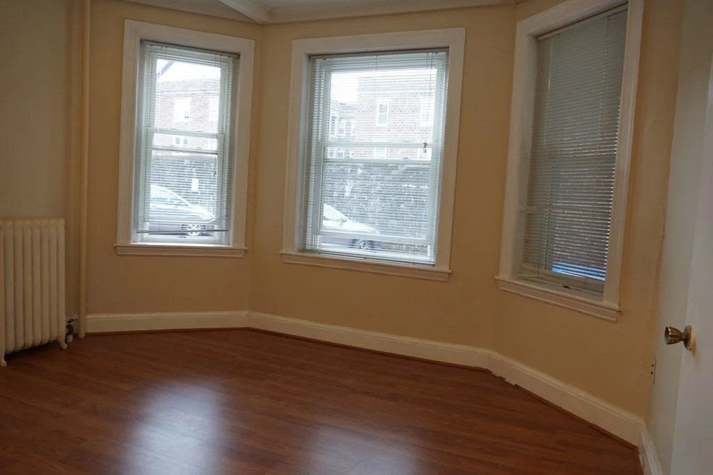 Studio bed, 1 bath apartment for rent at 55 Thatcher Unit 1A, Coolidge Corner — photo 4 of 5