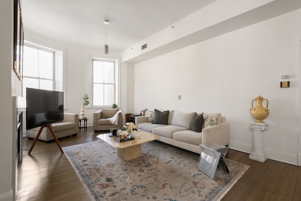 2 bed, 2 bath apartment for rent at 55 W Broadway Unit 3, South Boston — photo 2 of 18