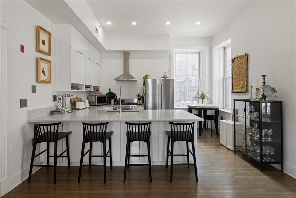 2 bed, 2 bath apartment for rent at 55 W Broadway Unit 3, South Boston — photo 4 of 18