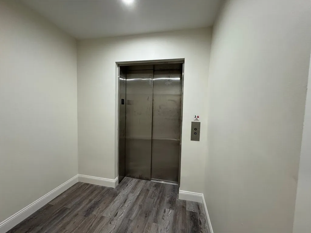 Studio bed, 1 bath apartment for rent at 55 Walnut Ave Unit 103, Revere — photo 2 of 7