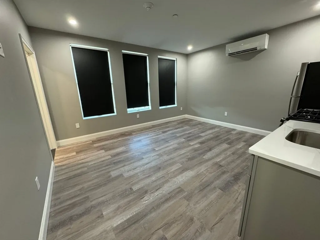 Studio bed, 1 bath apartment for rent at 55 Walnut Ave Unit 103, Revere — photo 4 of 7