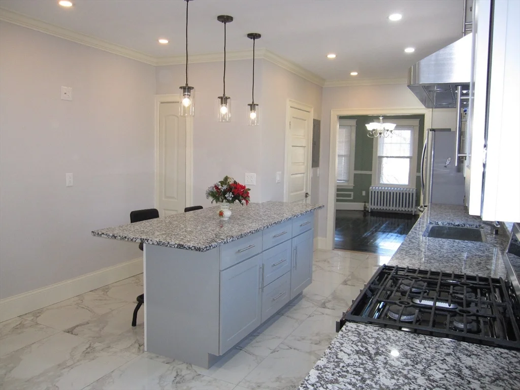 2 bed, 1 bath apartment for rent at 55 Warren Rd Unit 55, Framingham — photo 6 of 19