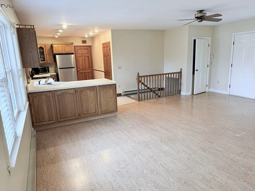 3 bed, 1 bath apartment for rent at 55 Warren St Unit 1, Taunton — photo 8 of 17