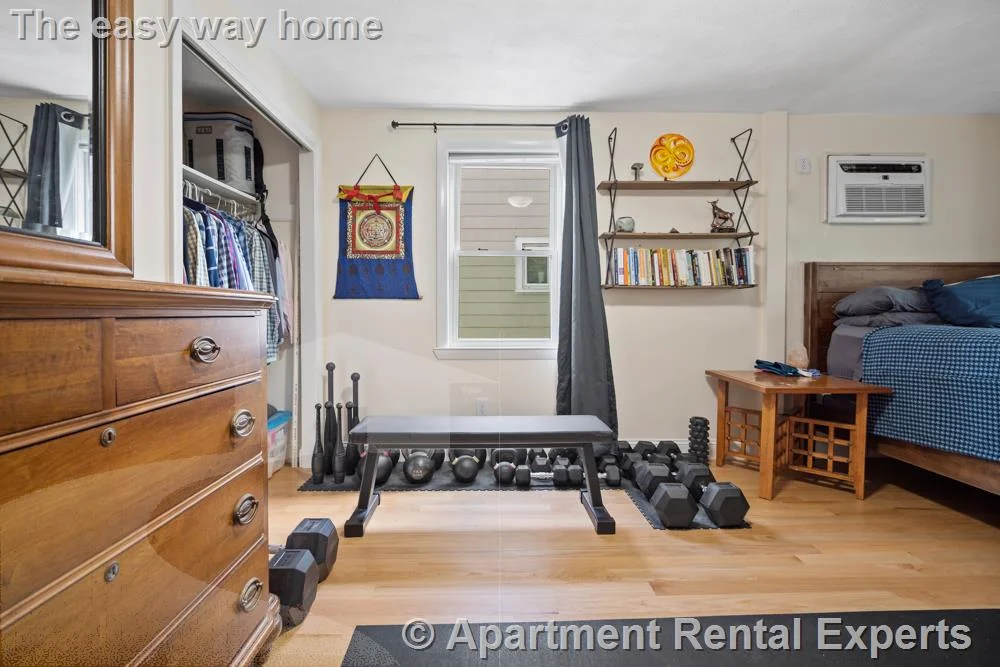 3 bed, 1 bath apartment for rent at 55 Waterhouse St, Teele Square — photo 11 of 30
