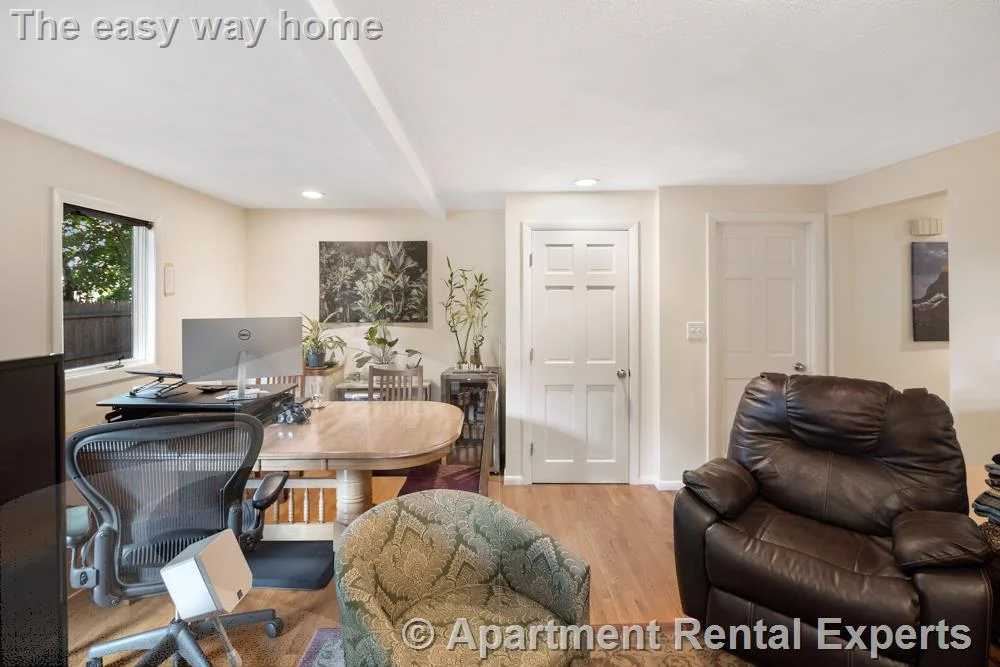 3 bed, 1 bath apartment for rent at 55 Waterhouse St, Teele Square — photo 23 of 30