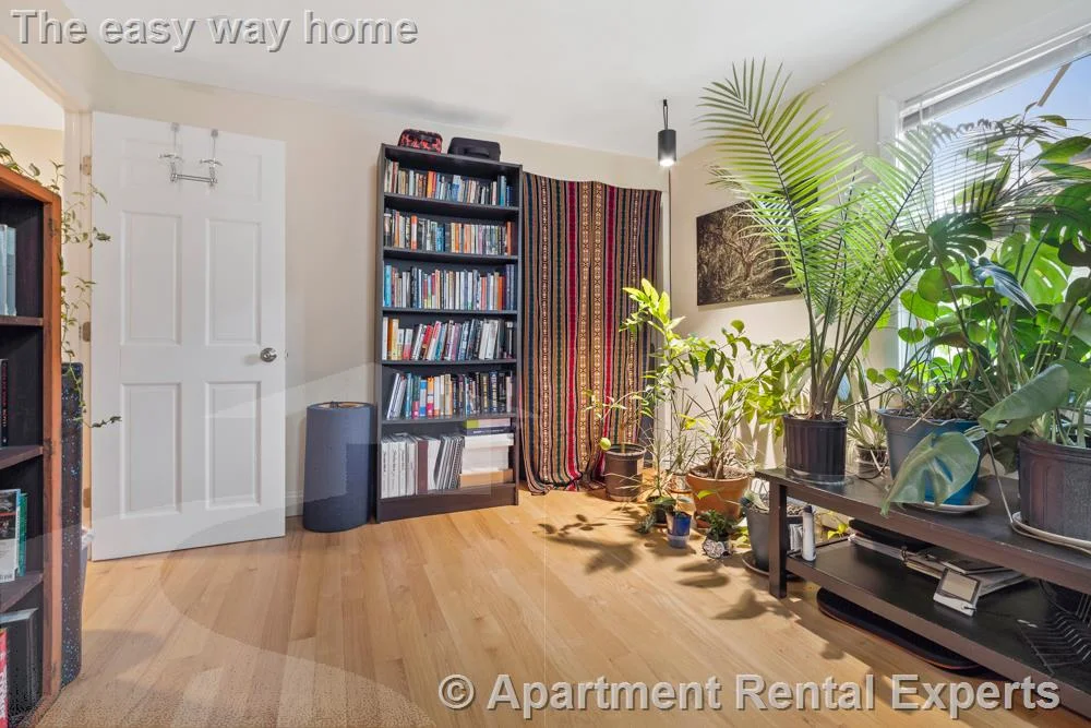 3 bed, 1 bath apartment for rent at 55 Waterhouse St, Teele Square — photo 7 of 30