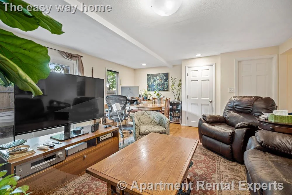 3 bed, 1 bath apartment for rent at 55 Waterhouse St, Teele Square — photo 22 of 30