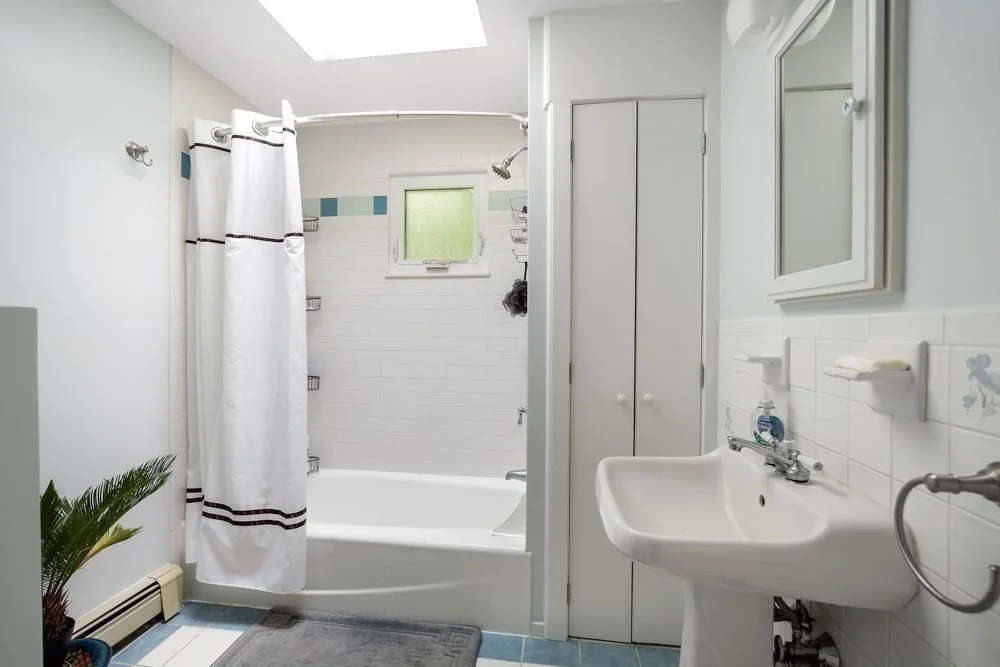 3 bed, 1 bath apartment for rent at 55 Waterhouse St Unit 55, Teele Square — photo 18 of 24