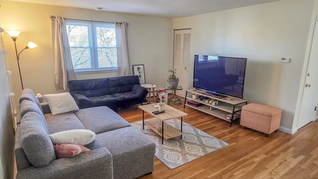 2 bed, 1 bath apartment for rent at 55 Wedgewood Rd Unit 2, Tatnuck — photo 8 of 26