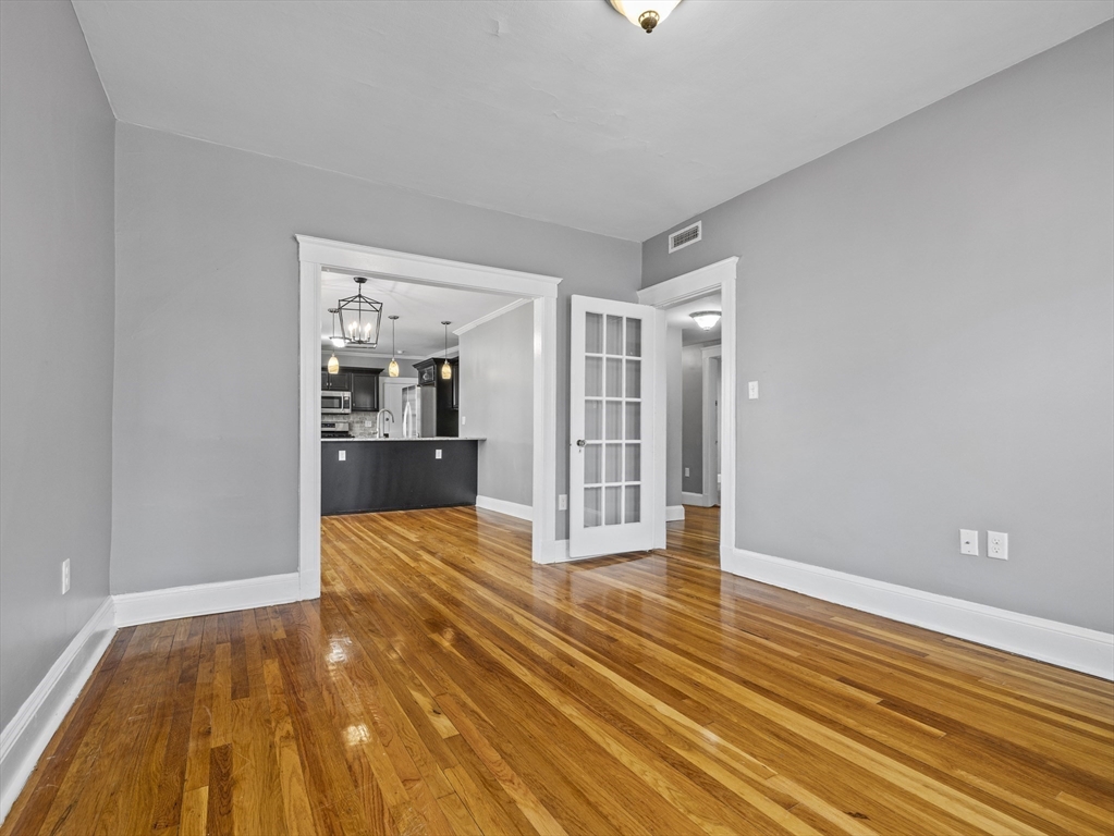 3 bed, 2 bath apartment for rent at 55 Whitten St Unit 1, Dorchester — photo 4 of 18