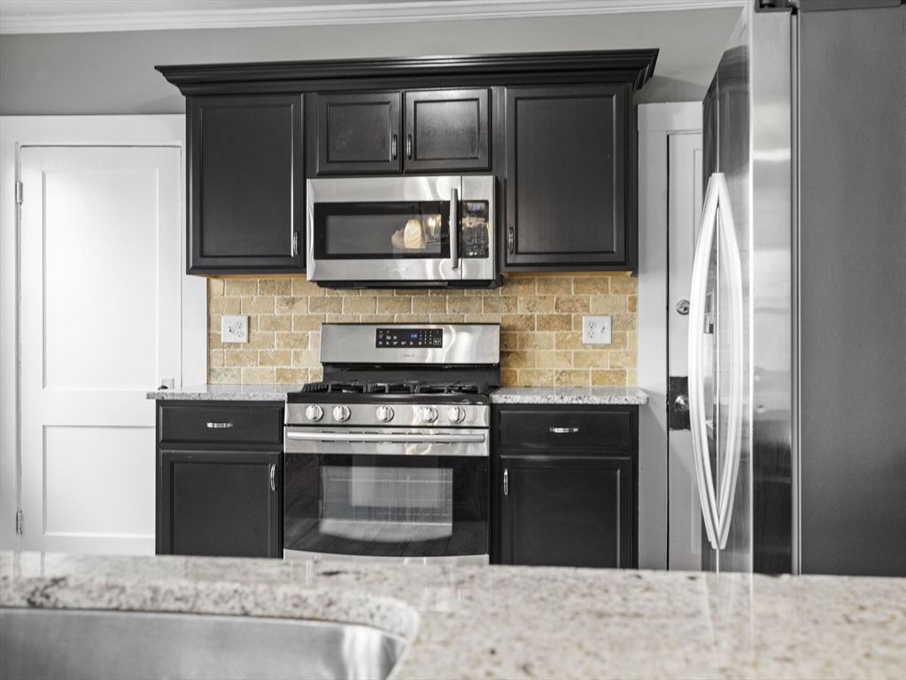 3 bed, 2 bath apartment for rent at 55 Whitten St Unit 1, Dorchester — photo 10 of 18