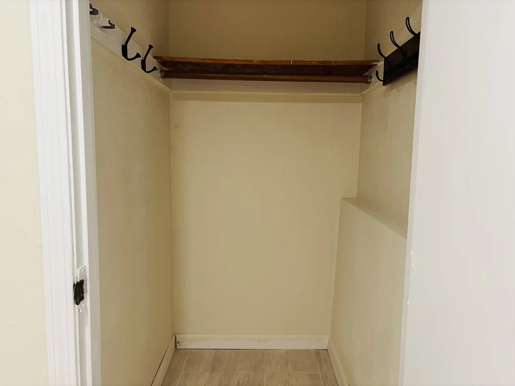 1 bed, 1 bath apartment for rent at 55 Woodlawn Ave Unit 2, Chelsea — photo 5 of 15