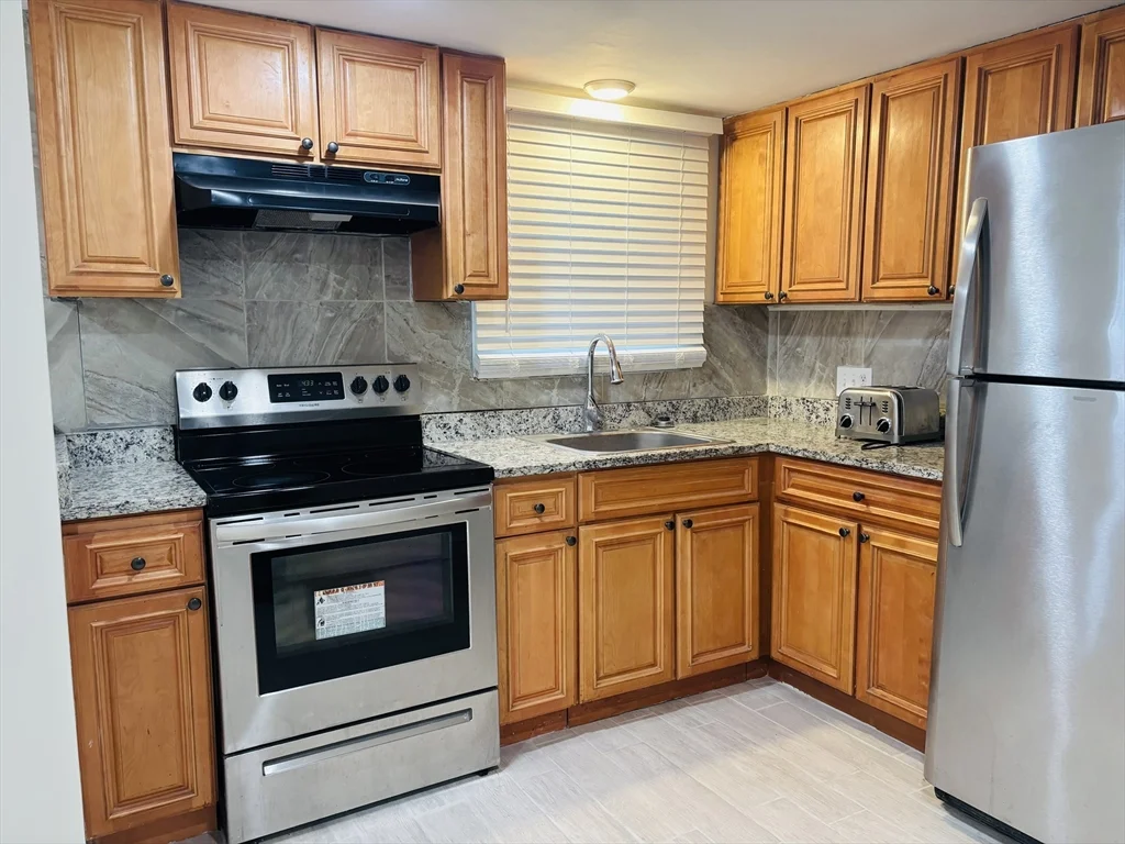1 bed, 1 bath apartment for rent at 55 Woodlawn Ave Unit 2, Chelsea — photo 7 of 15