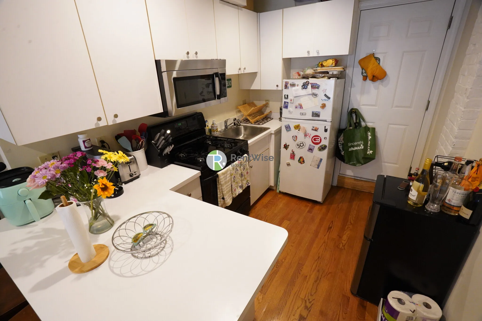 2 bed, 1 bath apartment for rent at 550 3rd St Unit 1, South Boston — photo 11 of 25