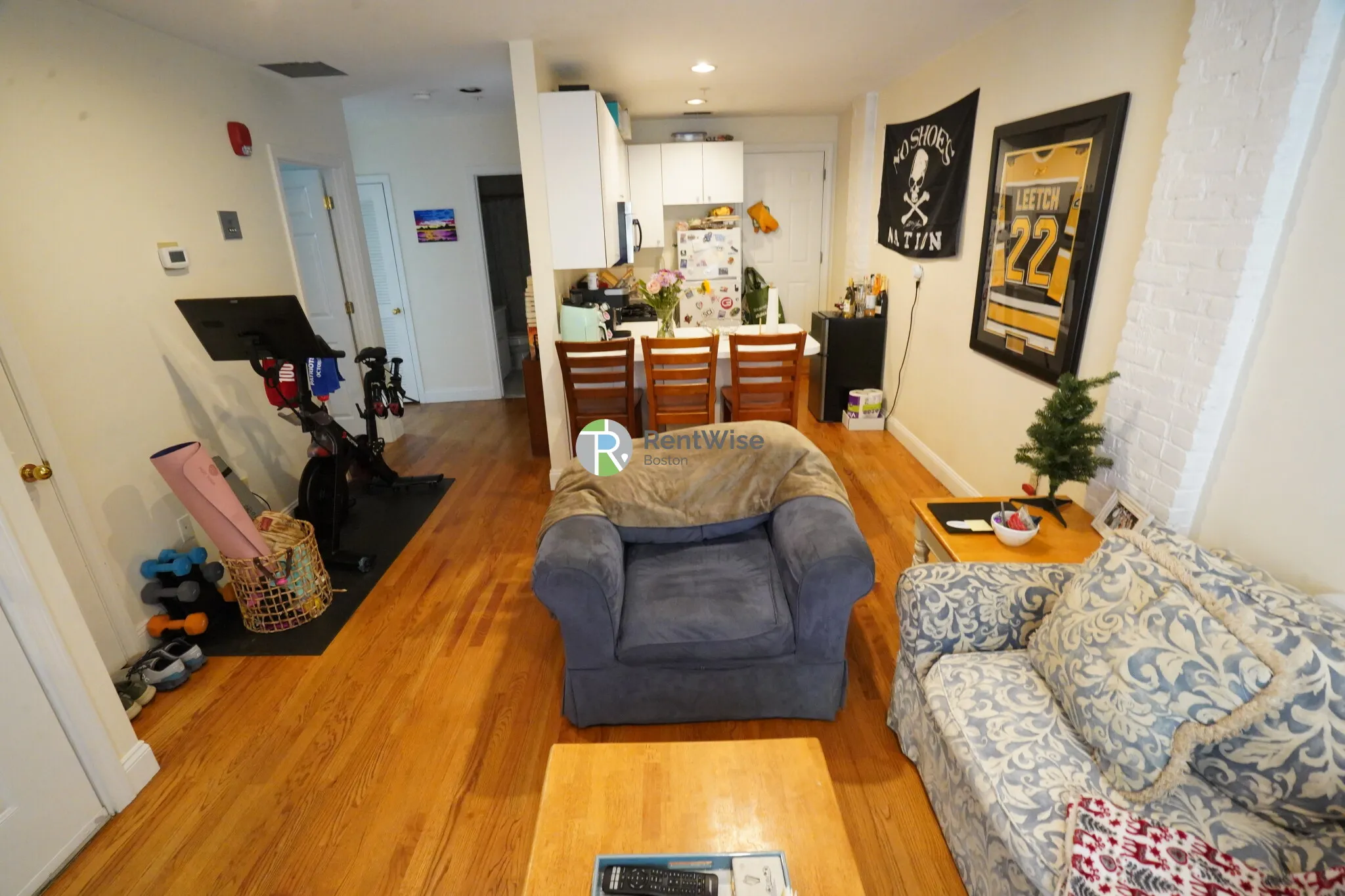 2 bed, 1 bath apartment for rent at 550 3rd St Unit 1, South Boston — photo 7 of 25